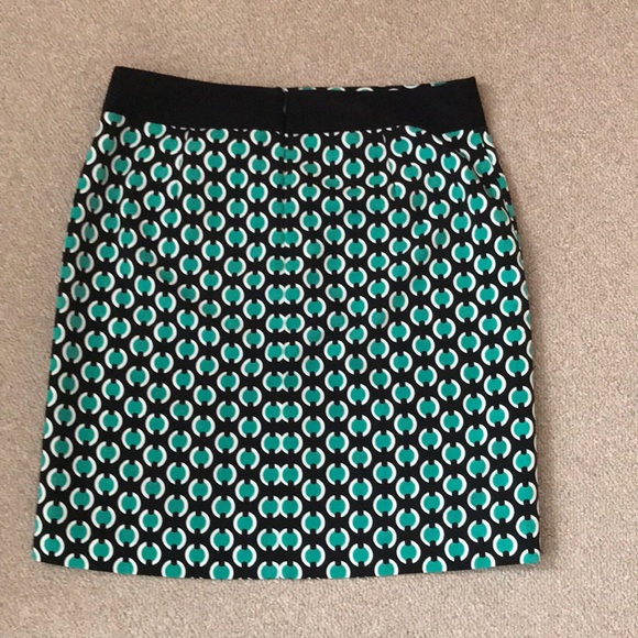 Worthington fully lined miniskirt. Size 6 - Picture 3 of 4